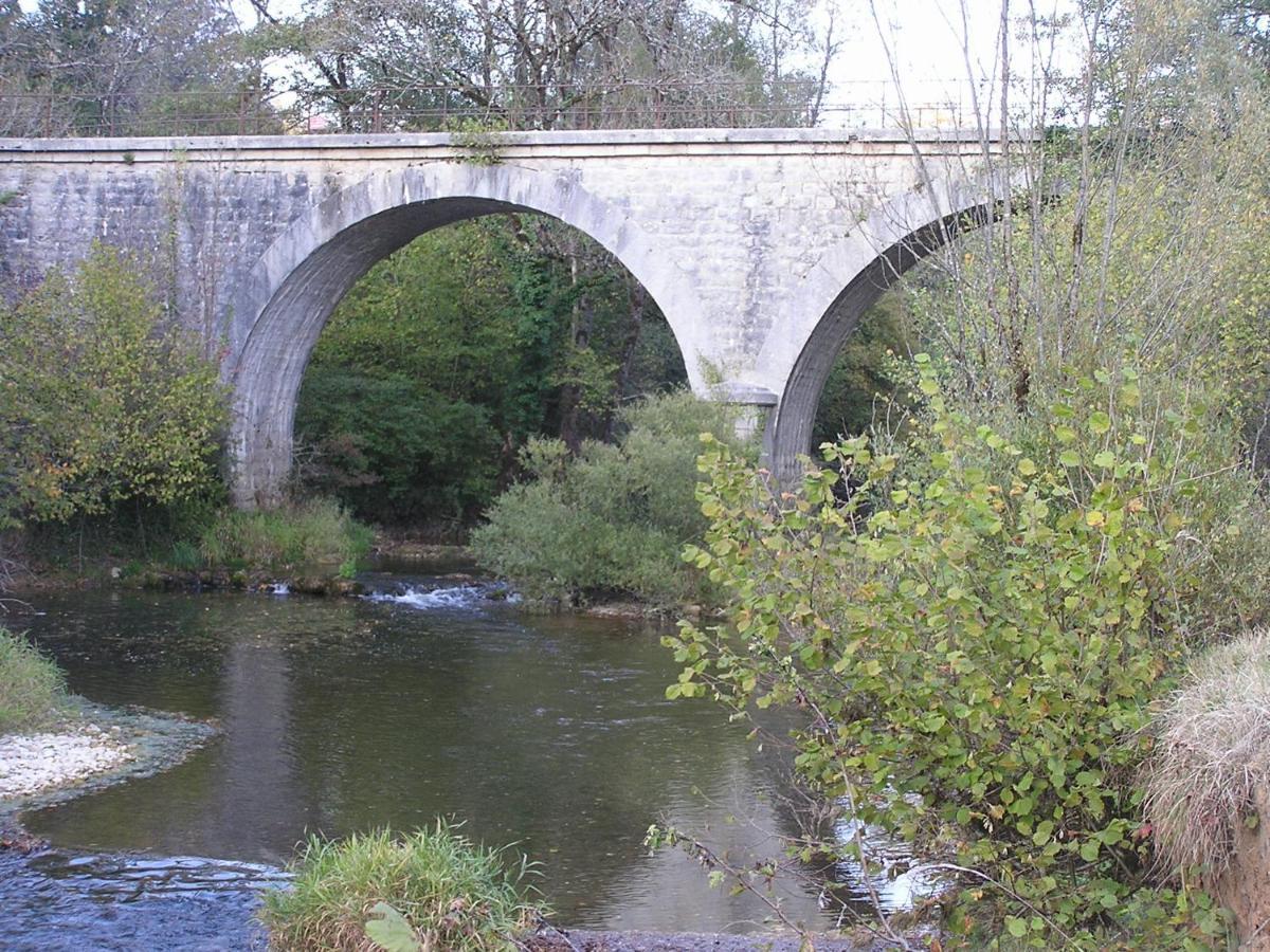 Gite De L'Ancheronne 12 Couchages Spa Lavans-sur-Valouse Eksteriør bilde