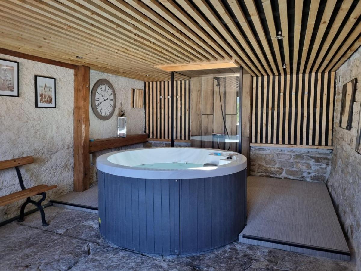 Gite De L'Ancheronne 12 Couchages Spa Lavans-sur-Valouse Eksteriør bilde